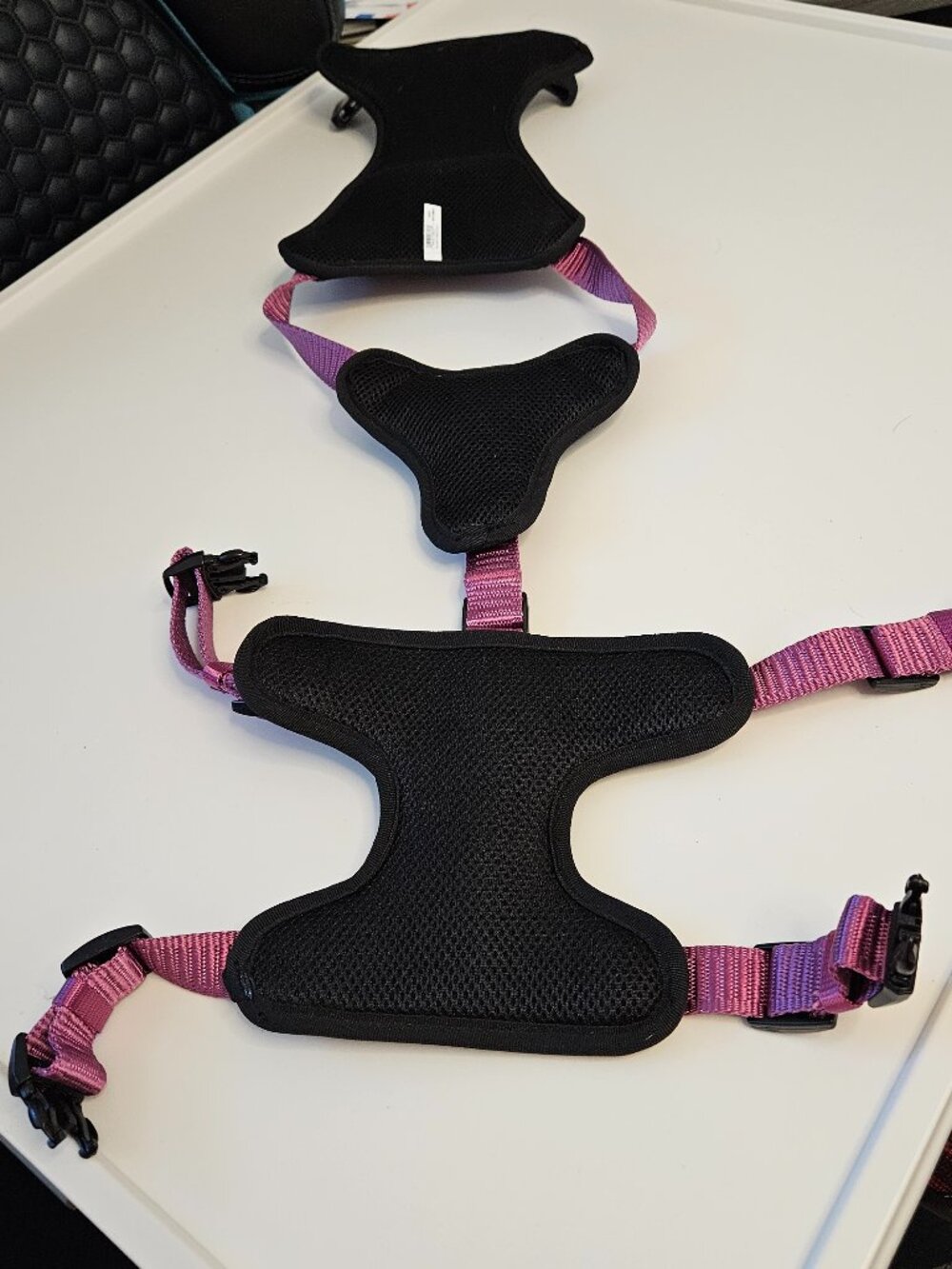 Kong Waste Bag Harness Nylon Pink & black w/ reflective trim, size L - Picture 4 of 10